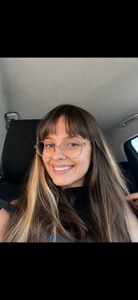 Carla beatriz carvalho leal